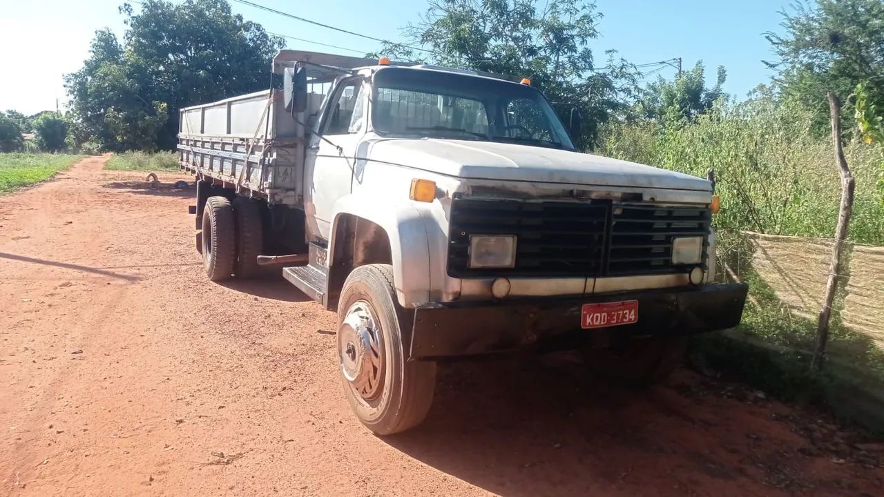 Vendo caminhão  