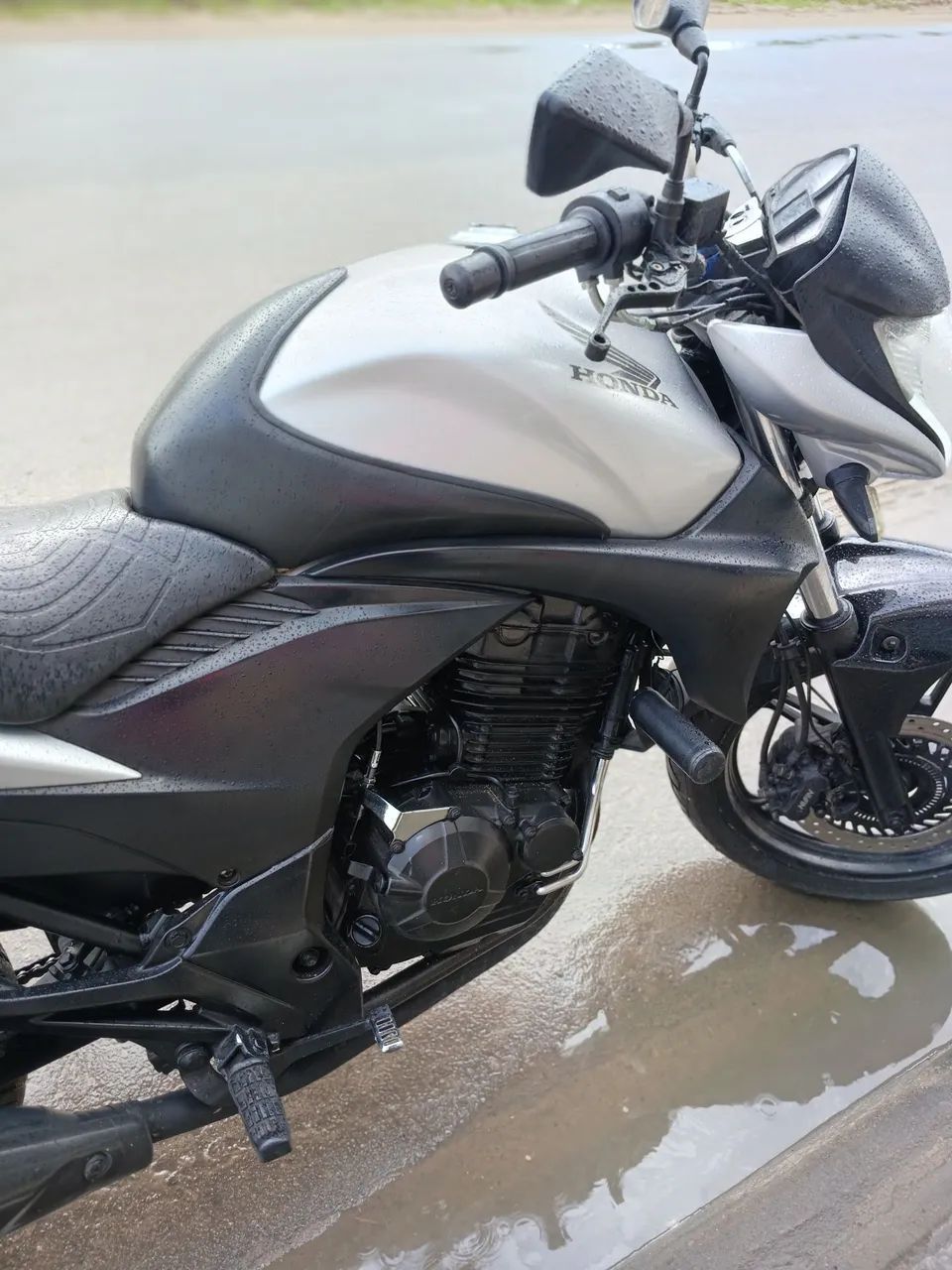 CB300R  - Foto 2