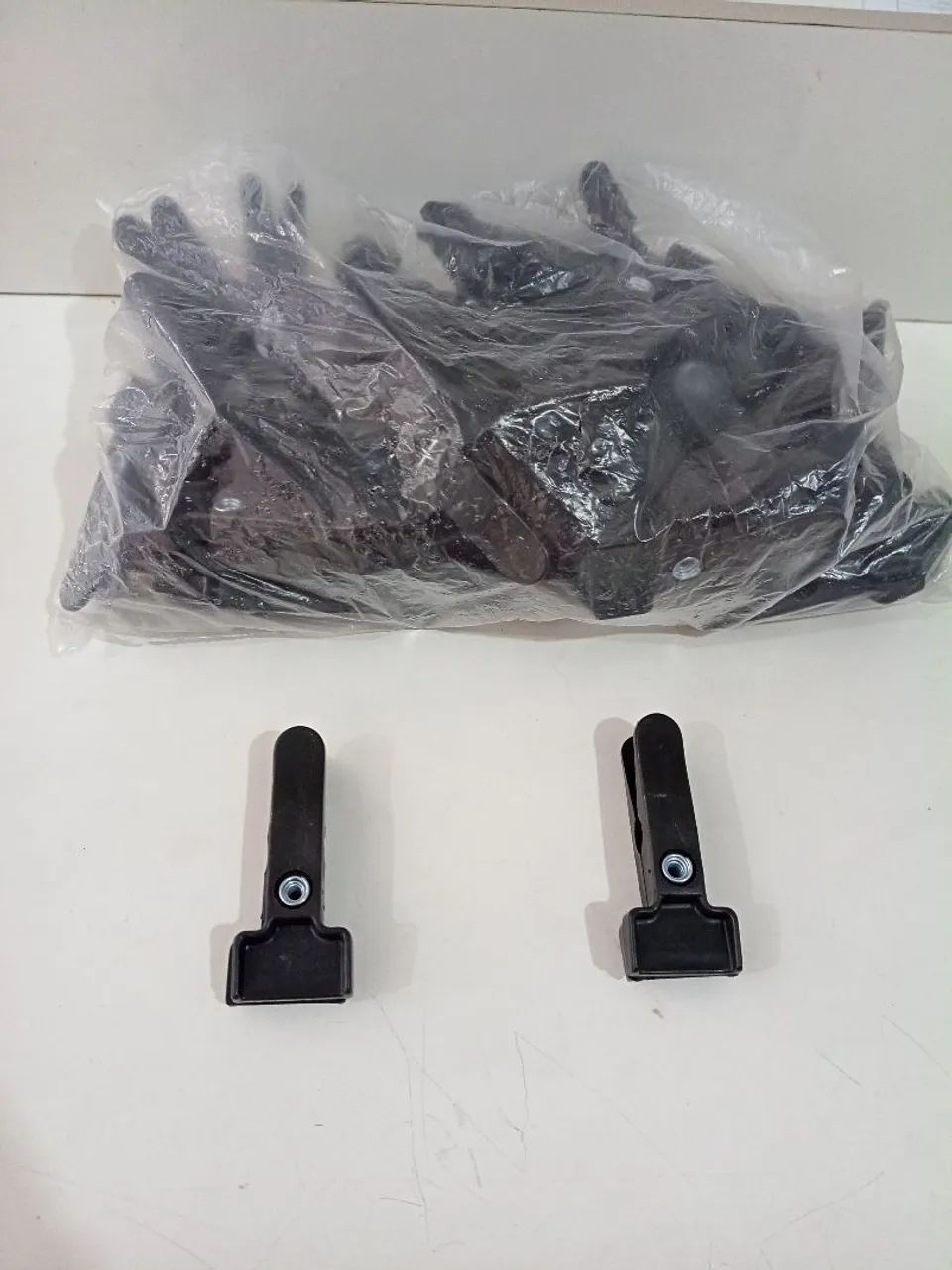 Presilhas para cabides 50un.