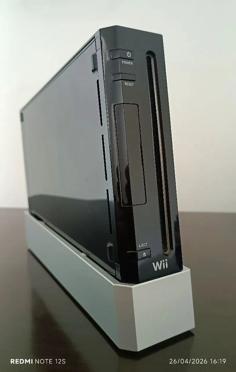NINTENDO WII E ACESSÓRIOS 