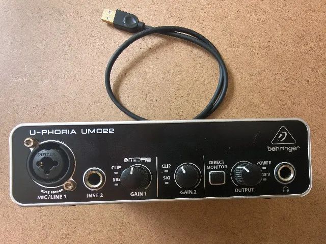 Interface de áudio Behringer UMC22 + cabo USB ? Novíssima - Foto 3