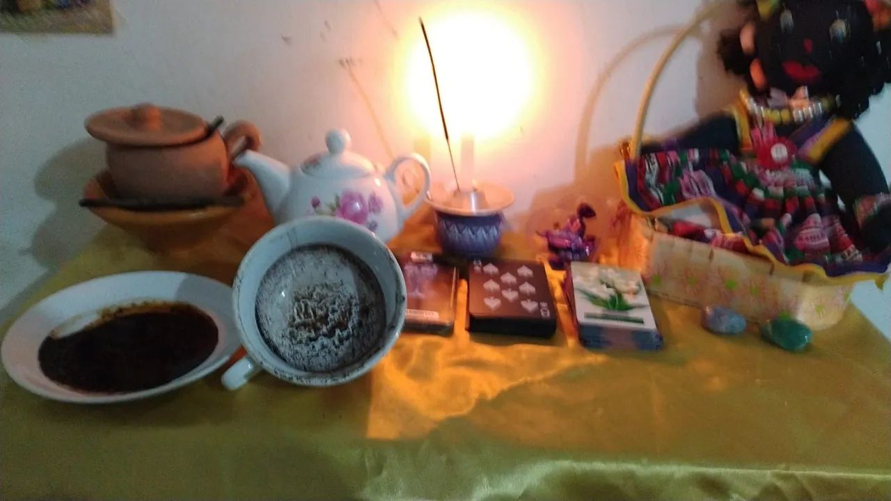 Leitura da borra do café na xícara  - Foto 2