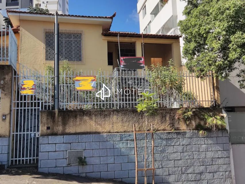 Casa para Aluguel em Belo Horizonte (Serra)  218,51m²