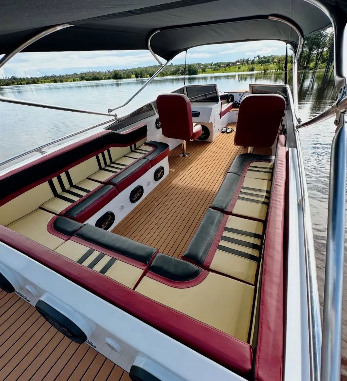 Lancha Esportiva modo com bote com Proa Aberta - Foto 3