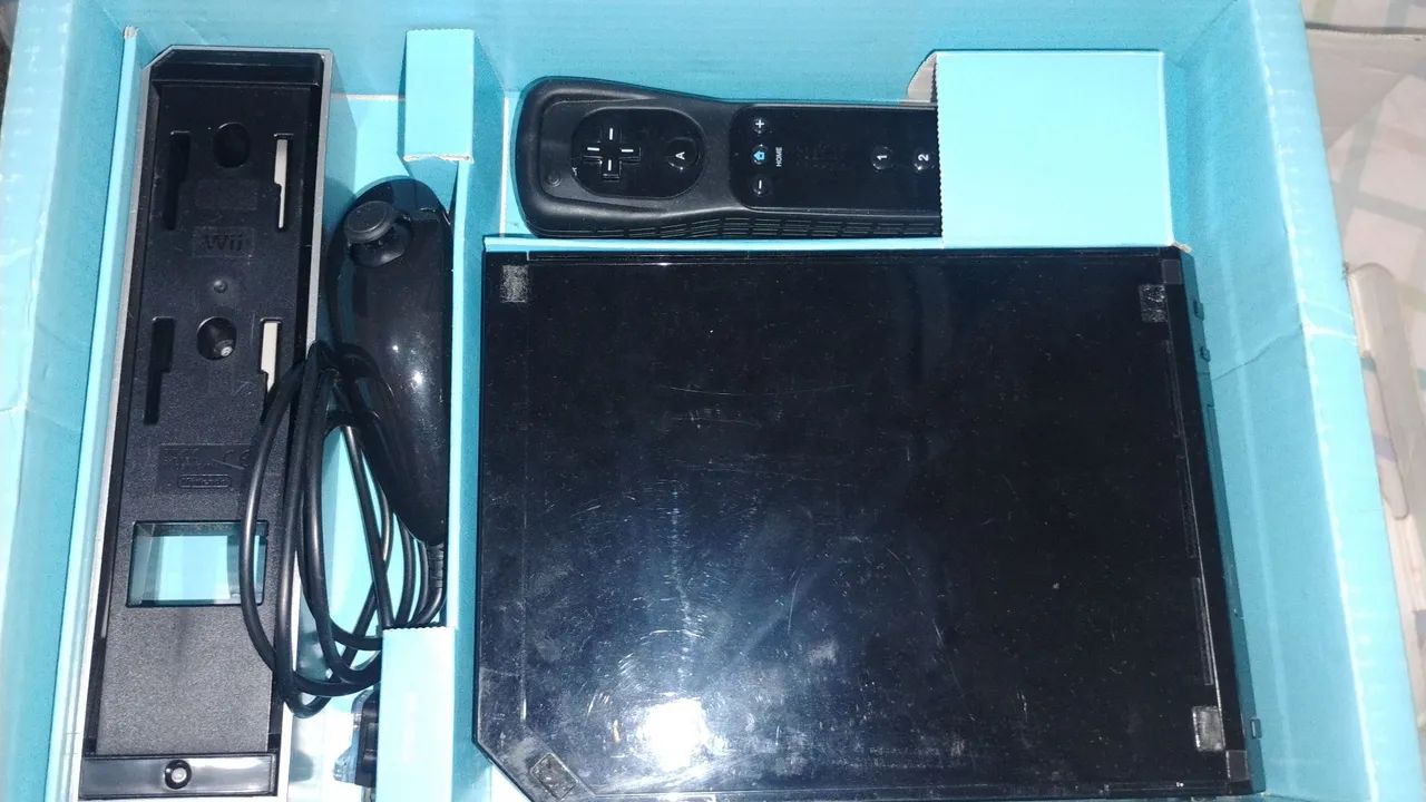 Nintendo Wii Black (compatível com gamecube) - Foto 2