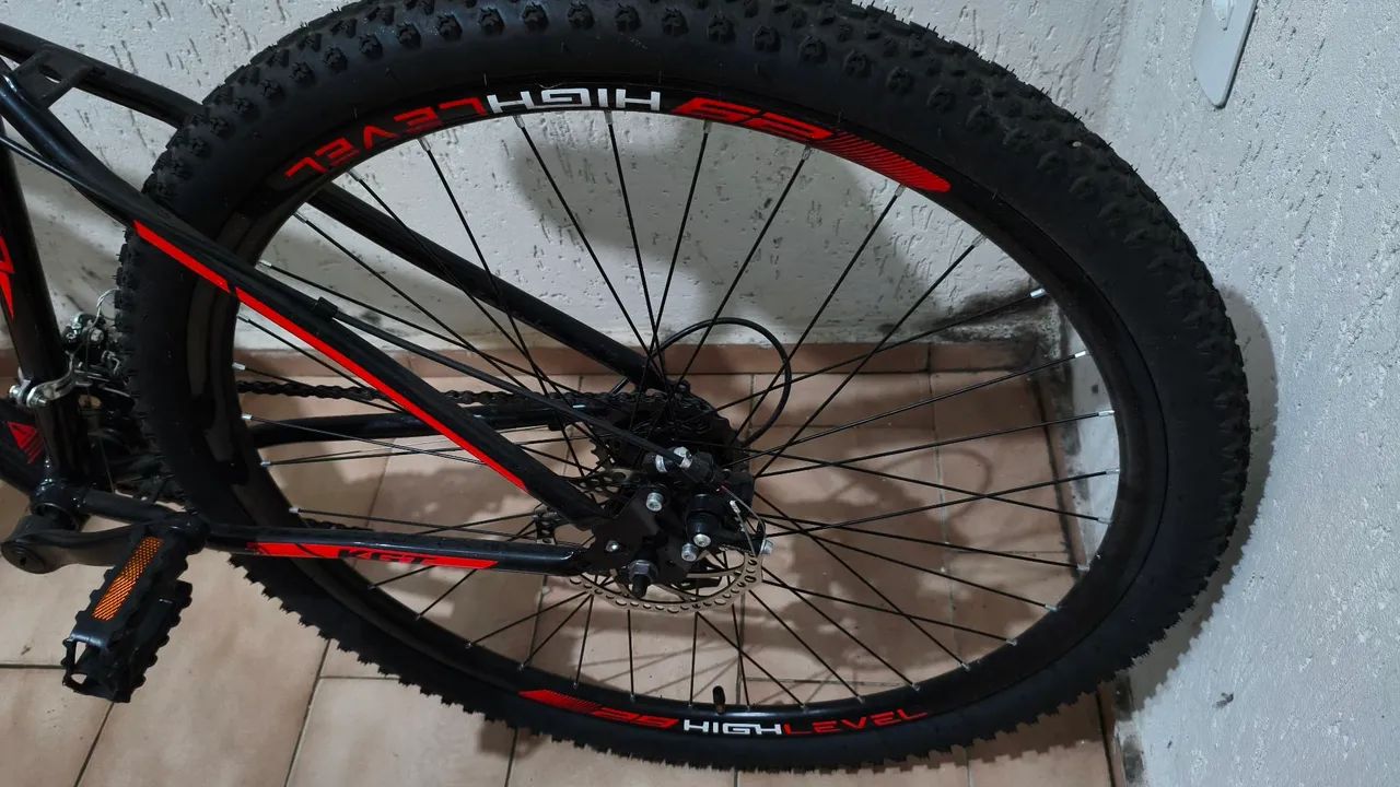 Bicicleta aro 29 freio a disco marchas nova  - Foto 3