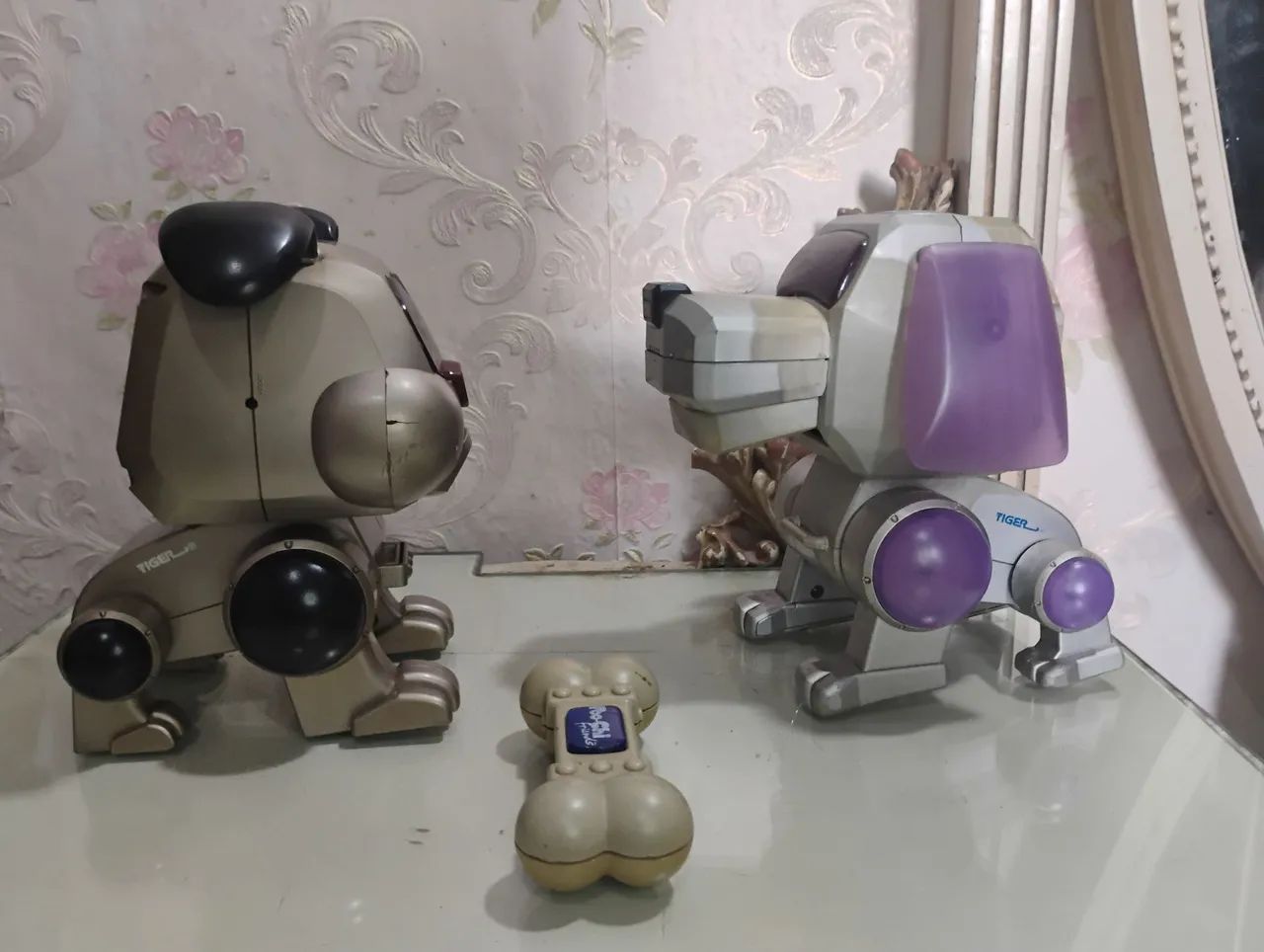 Lote Cachorros Eletrônicos Tiger com osso Sem Testar