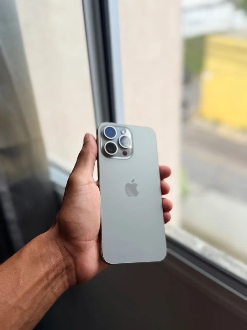 iPhone 15 Pro Max - Foto 5