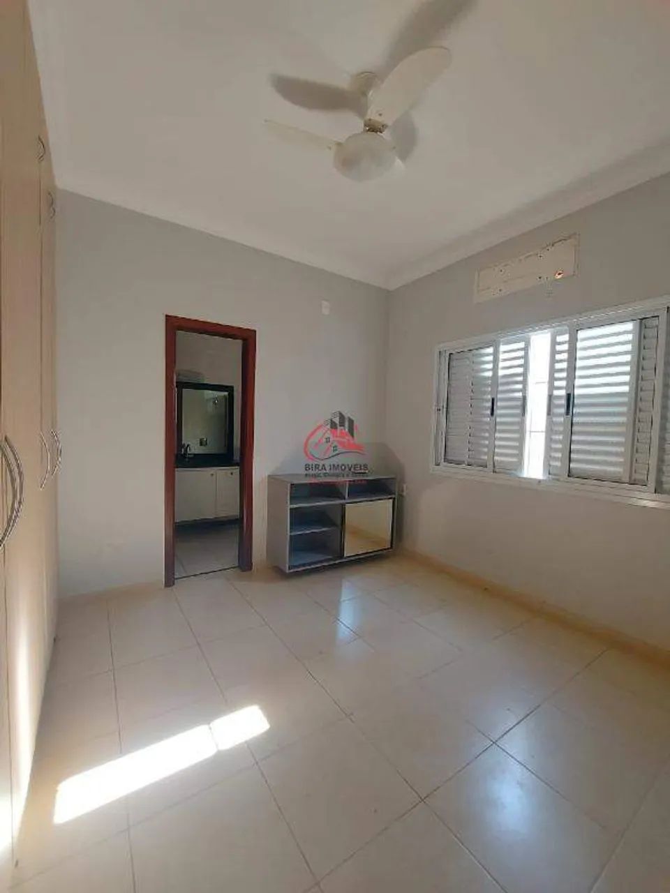Casa no Condomínio Budeus com 3 Suítes - Área Gourmet e Garagem - Foto 12