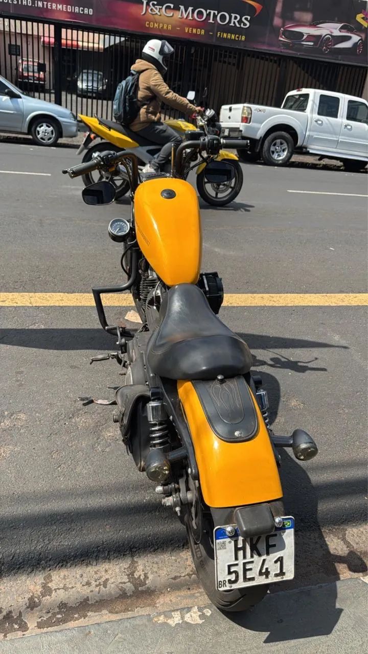 Harley 883 Iron customizada  - Foto 4