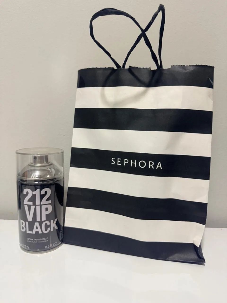 212 vip black lacrado 