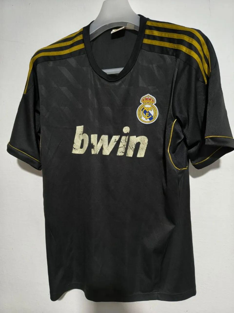 Camisa do Real Madrid da cor preta 