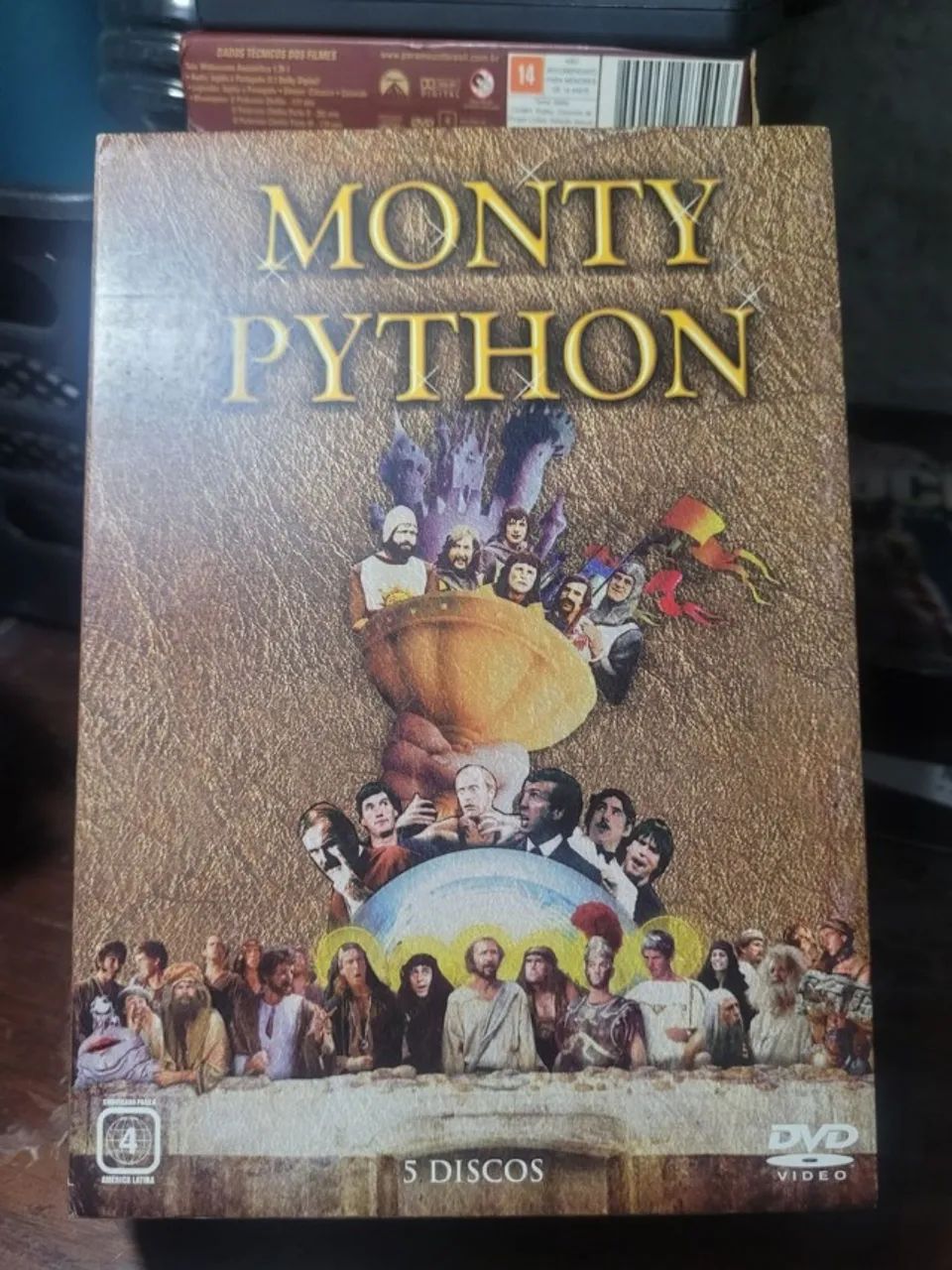 dvd box monty python - 5 discos