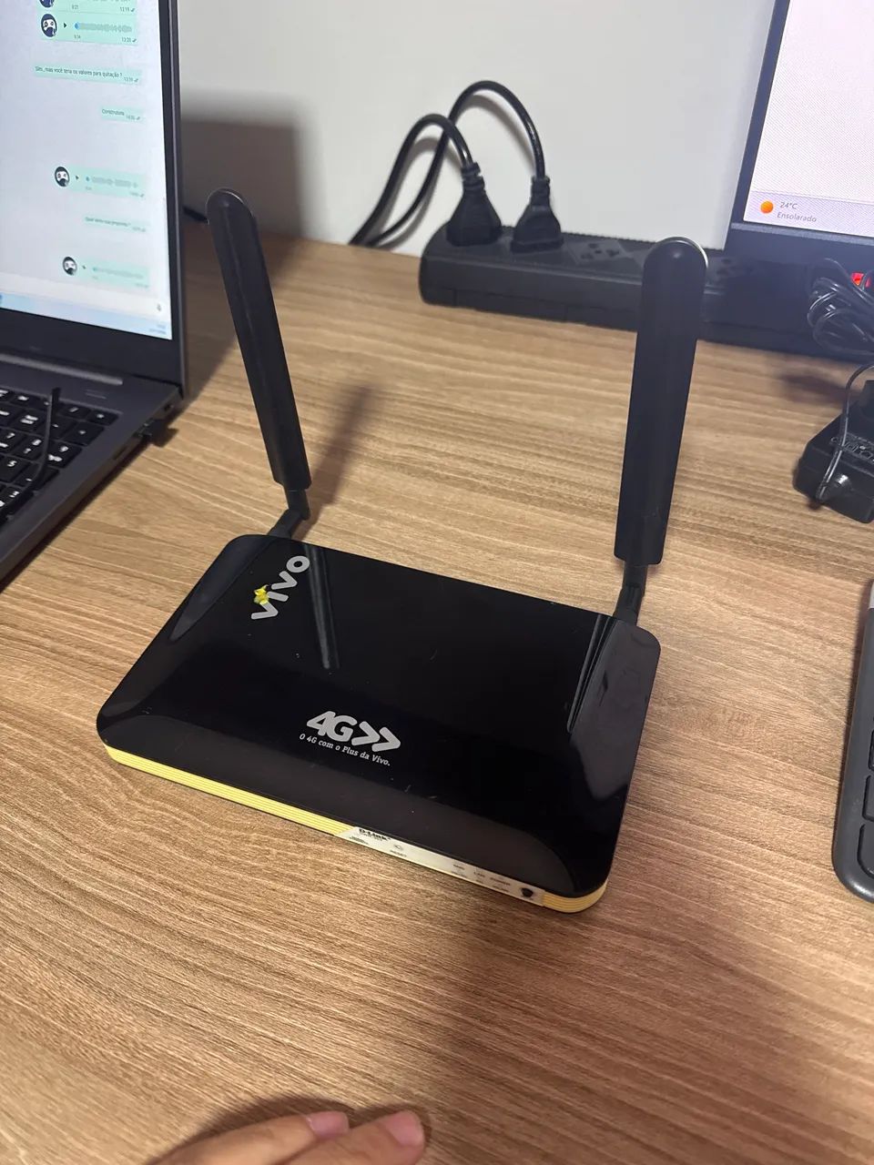 Roteador 4G D-Link DWR-952 - funcionando perfeitamente 