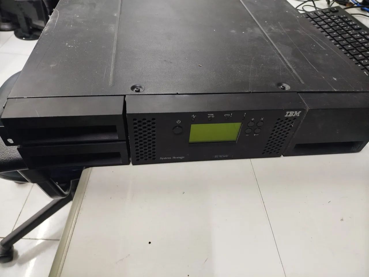 Storage IBM system TS3100 Com módulo IBM LTO-4 Ultrium