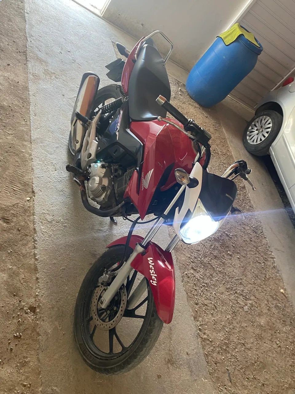 Titan Wing415985943404892164