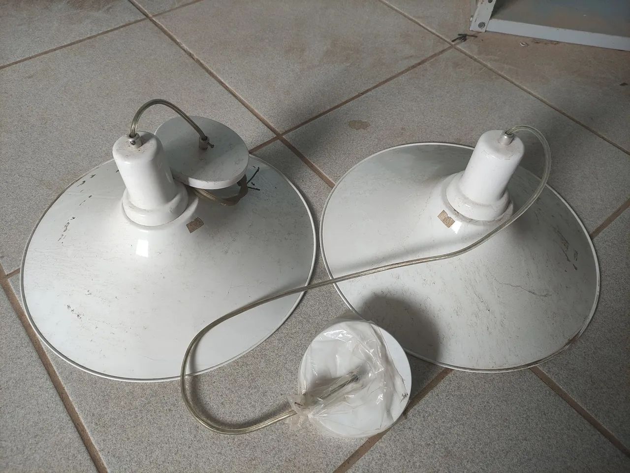 Pendente prato branco 2 unid