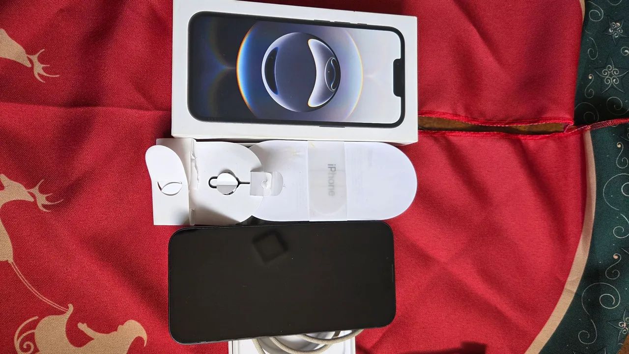 IPHONE 16e - Excelente estado. - Foto 4