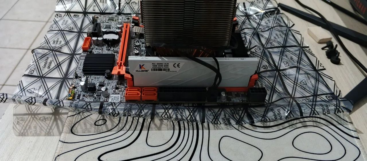 Kit Xeon e5 2666 v3 + 16gb de ram ddr4 3200mhz