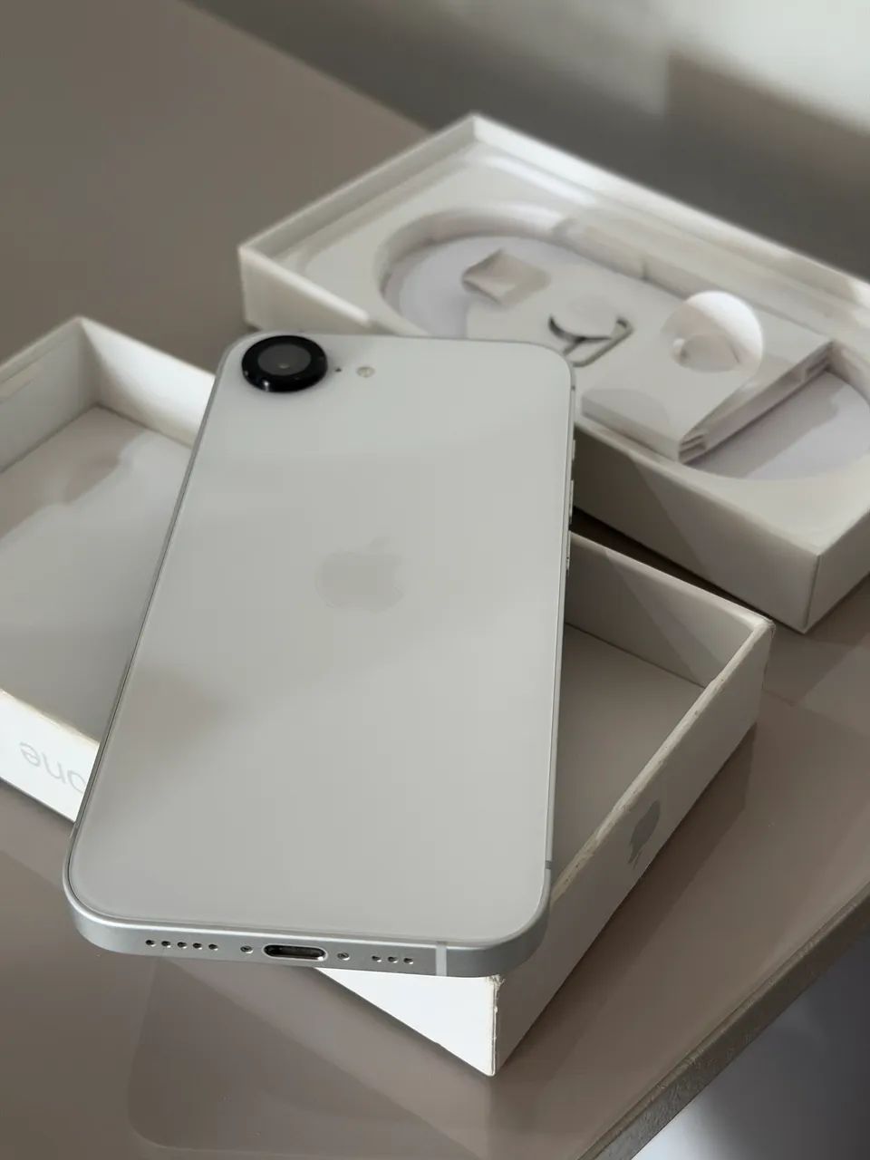 iPhone 16e 128gb