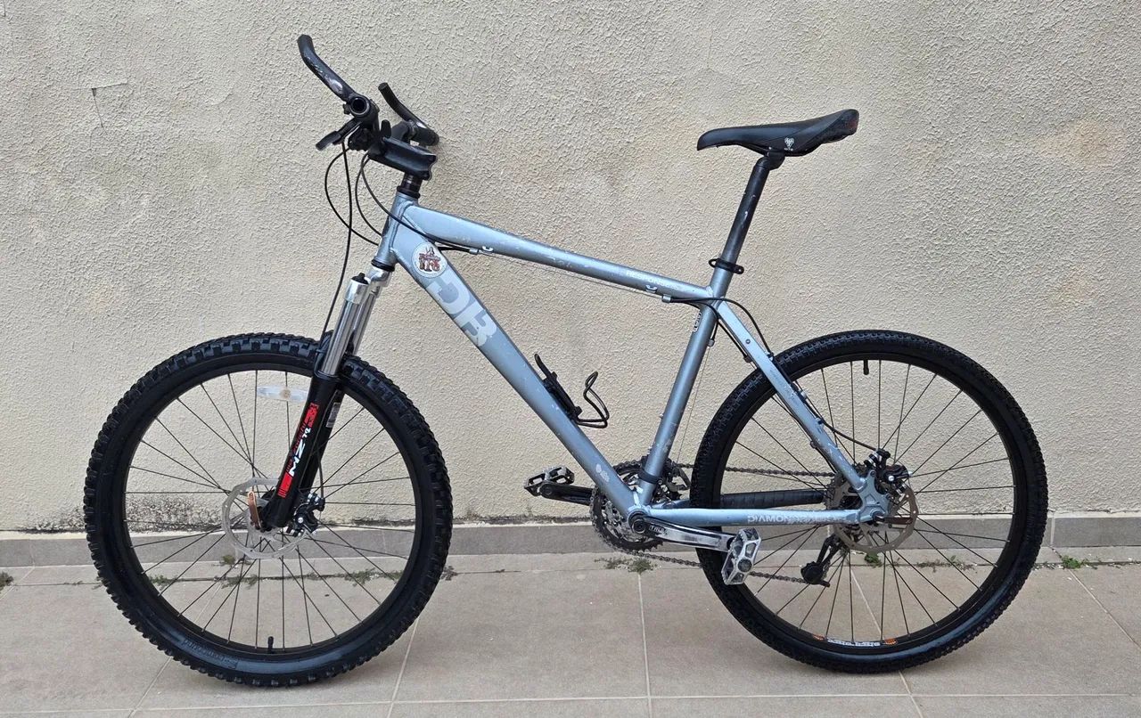 Bicicleta DB Diamond Back cinza aro 26
