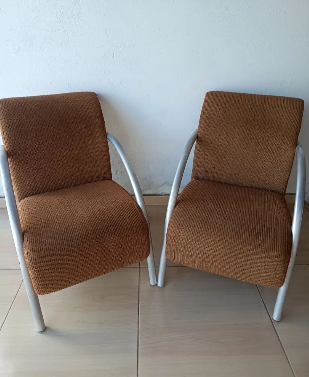 2 Cadeiras de Sala de Estar  - Foto 2
