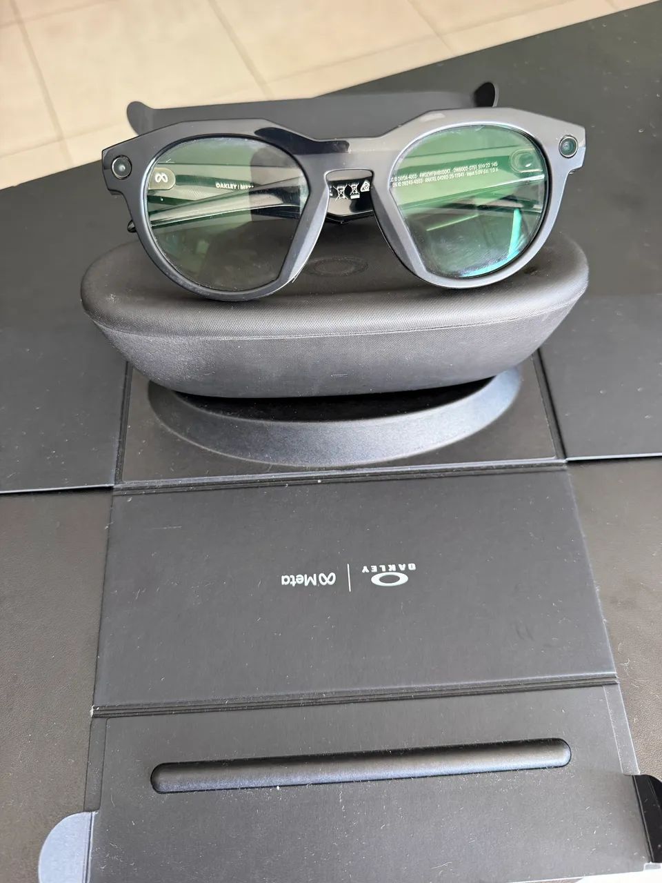 Óculos Meta Oakley HSTN
