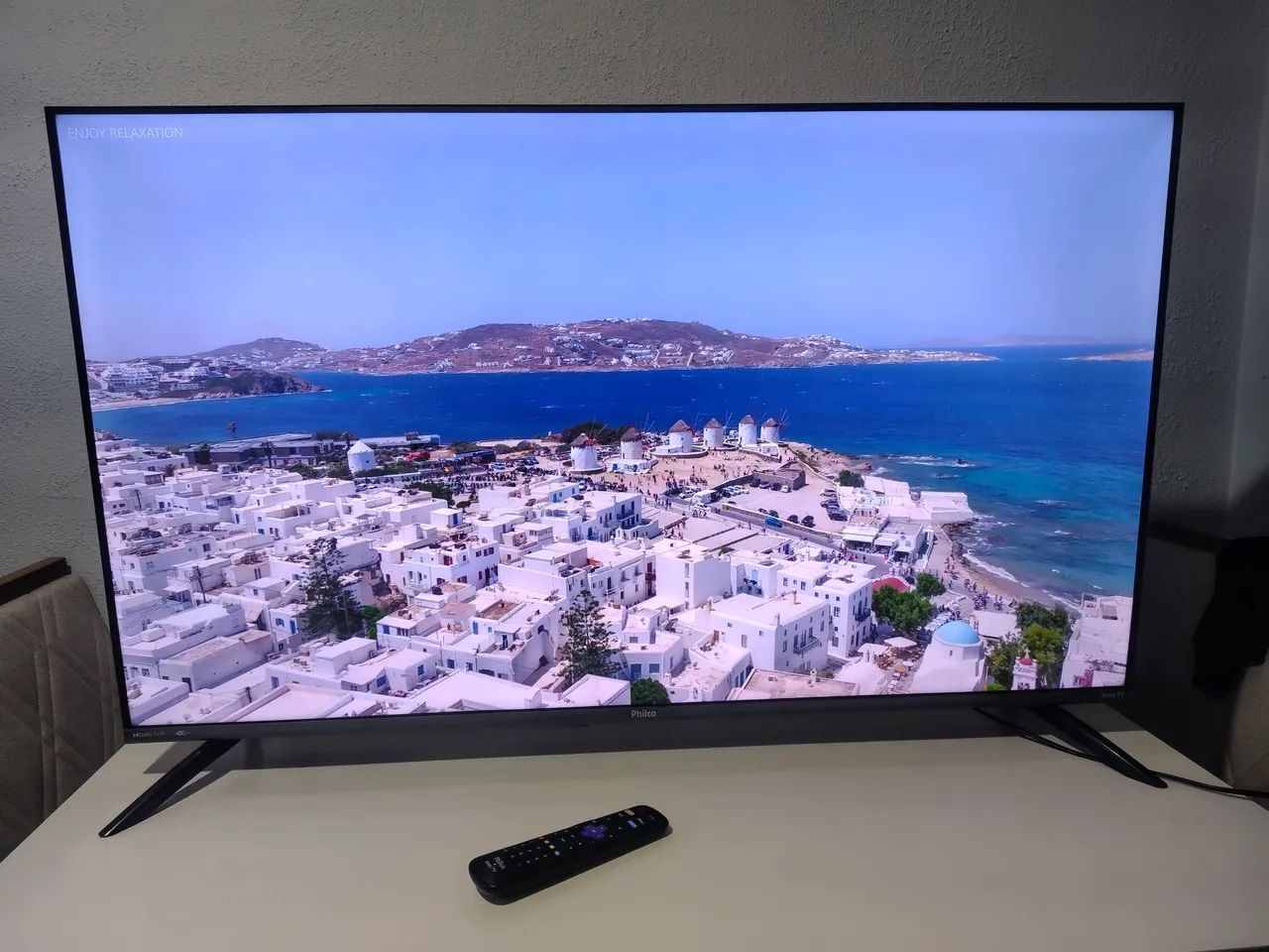 Smartv 55 polegadas 4k tela infinita da Philco Roku tv esta como nova - Foto 3