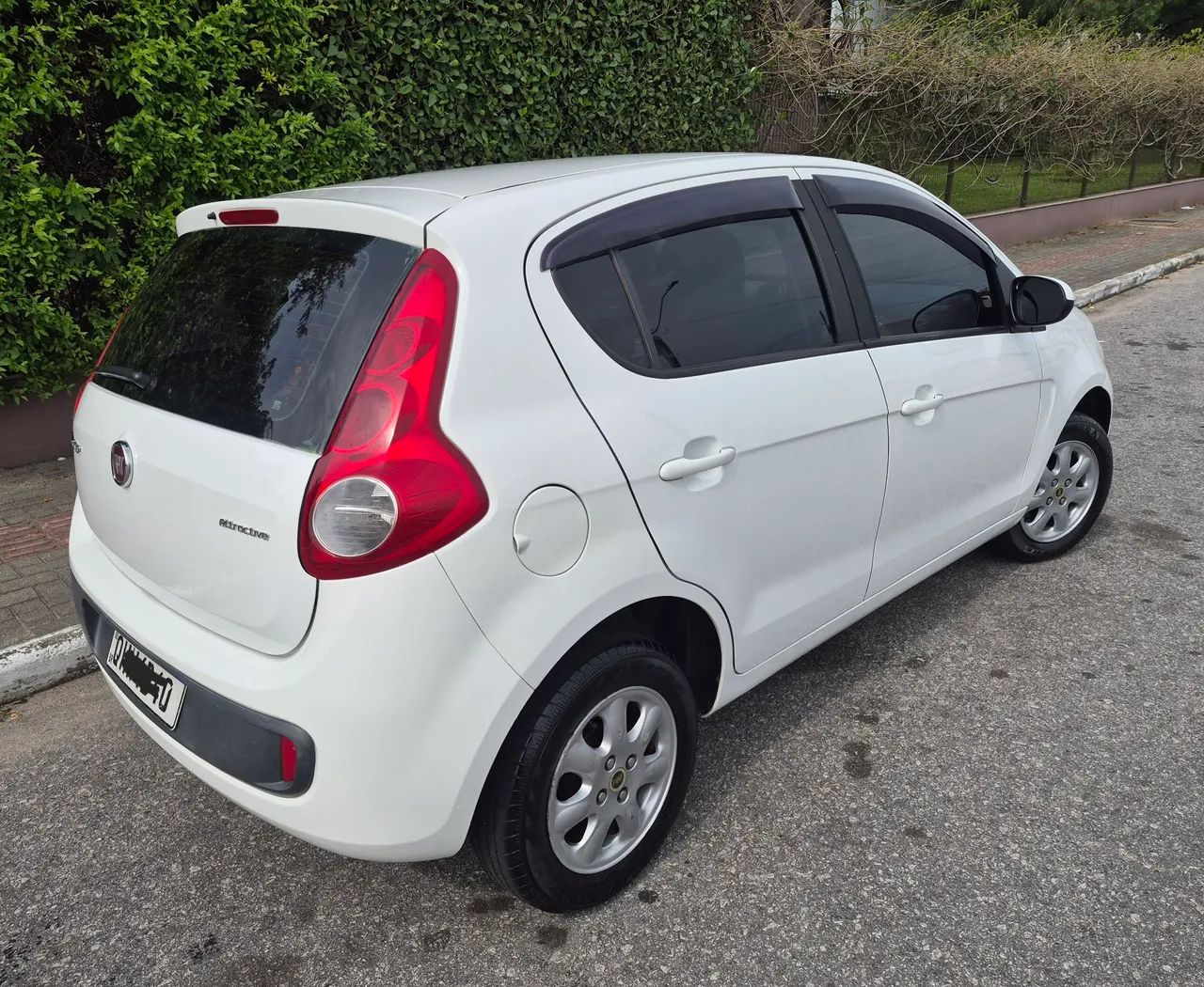 Fiat Palio Attractive 1.0 EVO Fire Flex 8V 5P 2016 - Foto 4