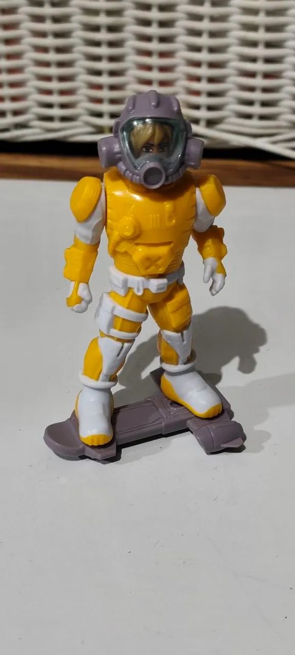 Boneco Kinder Ovo Maxi - Explorador Espacial