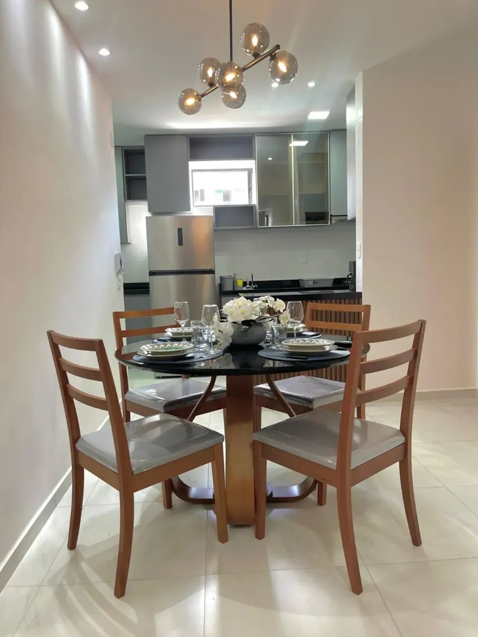 Apartamento para aluguel, mobiliado, 02 quartos, varanda,lazer  em Intermares