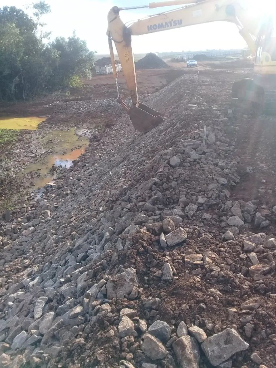 Faço diarias com escavadeira, pa carregadeira e outras . - Foto 3