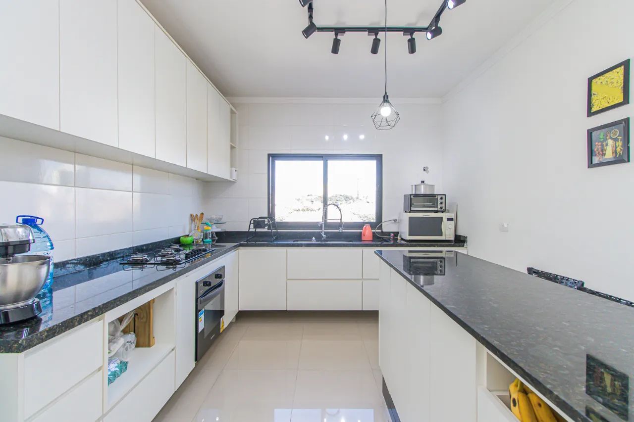 Casa para venda em Vila Moraes com 3 quartos, sendo 3 suítes, 161m²