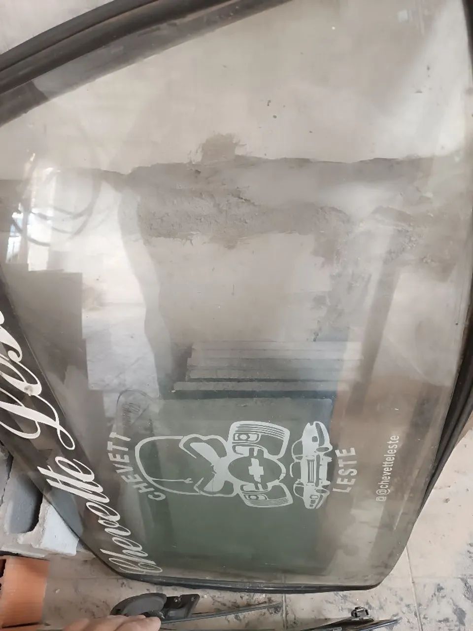 Vidros do Chevette parabrisa traseiro e laterais sem o quebra vento  - Foto 2