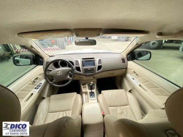 Toyota Hilux SW4 SRV 4x4 2008  - Foto 4