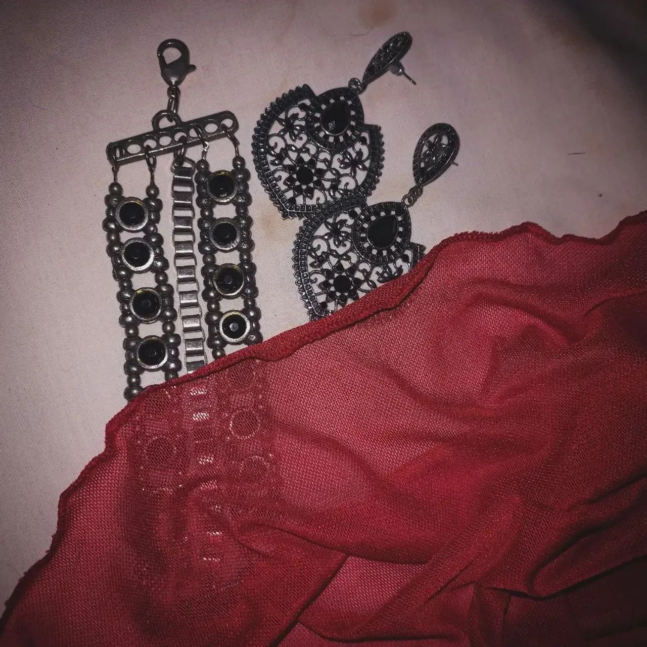 Bracelete e par de brincos góticos 