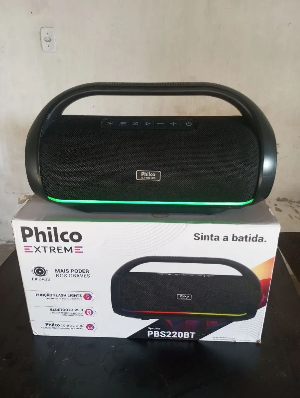 Som Philco Xtreme 220w