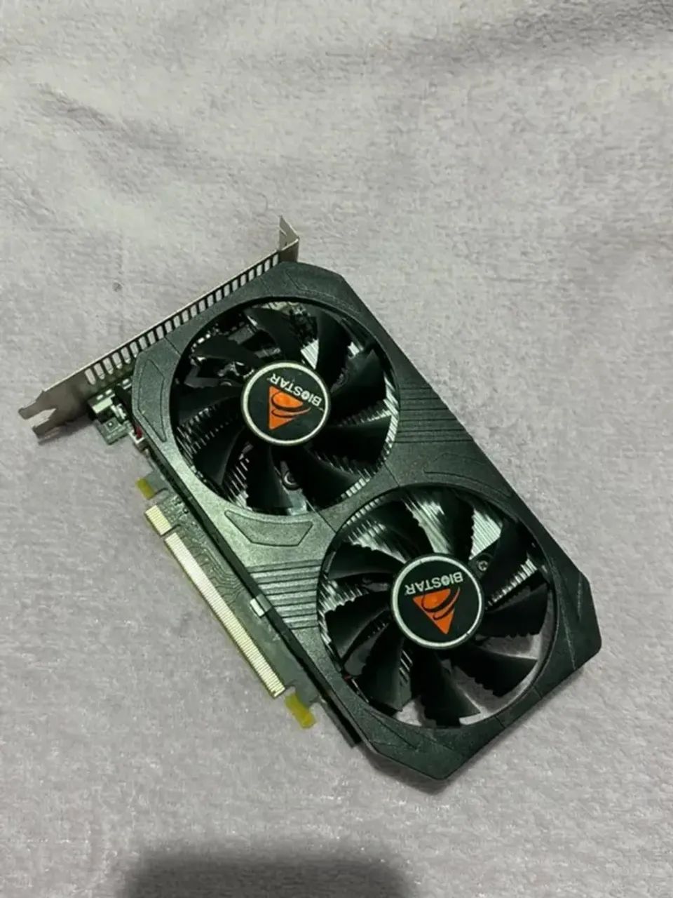 Placa de Vídeo RX 560 *COM DEFEITO*