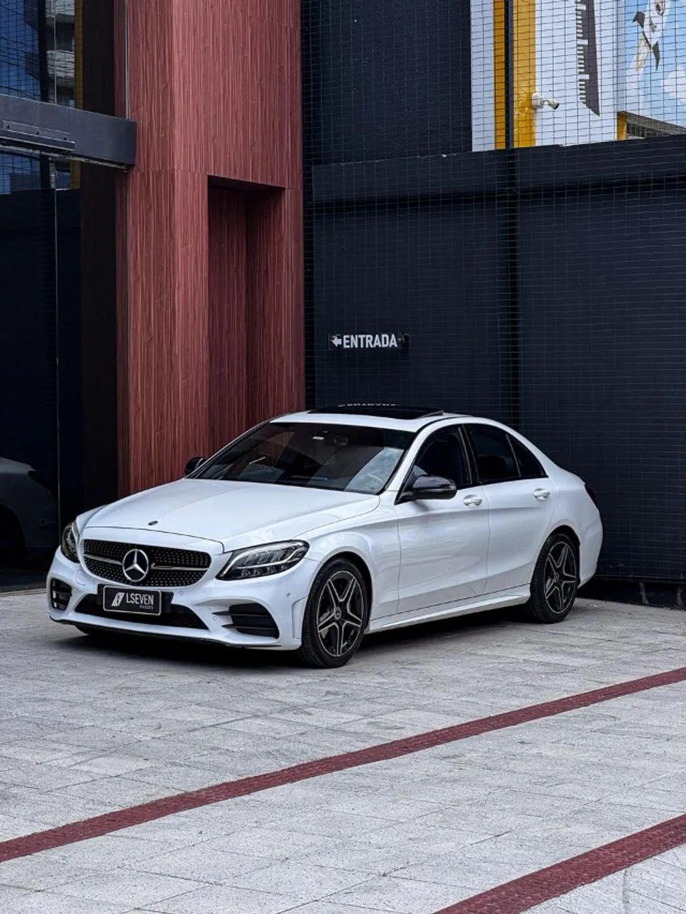 Mercedes-Benz C-300 2019