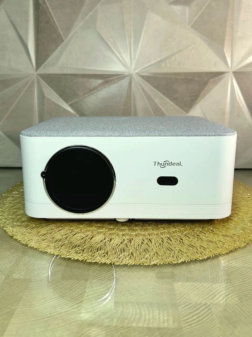 Projetor ThundeaL TD92 Pro Full HD - Cinema em casa - Foto 2