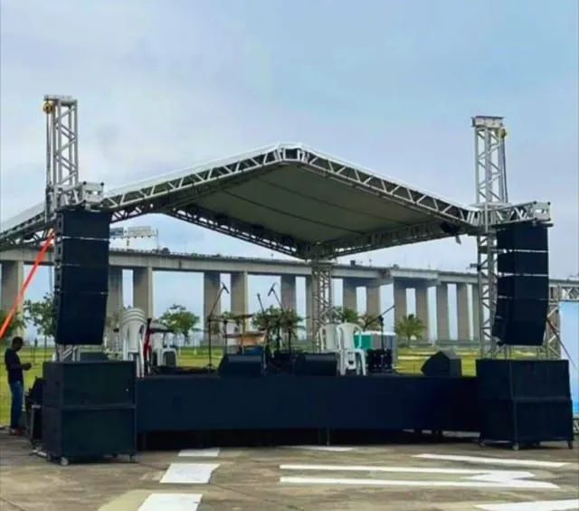 Palco 2 águas som luz 