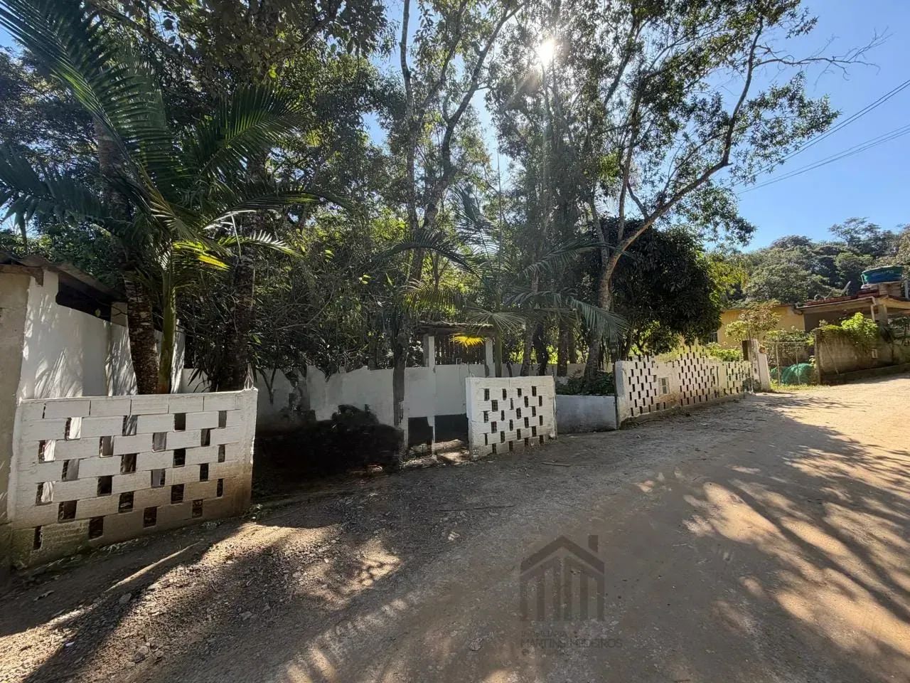 Imóvel para aluguel possui 100 metros quadrados com 2 quartos - Foto 2