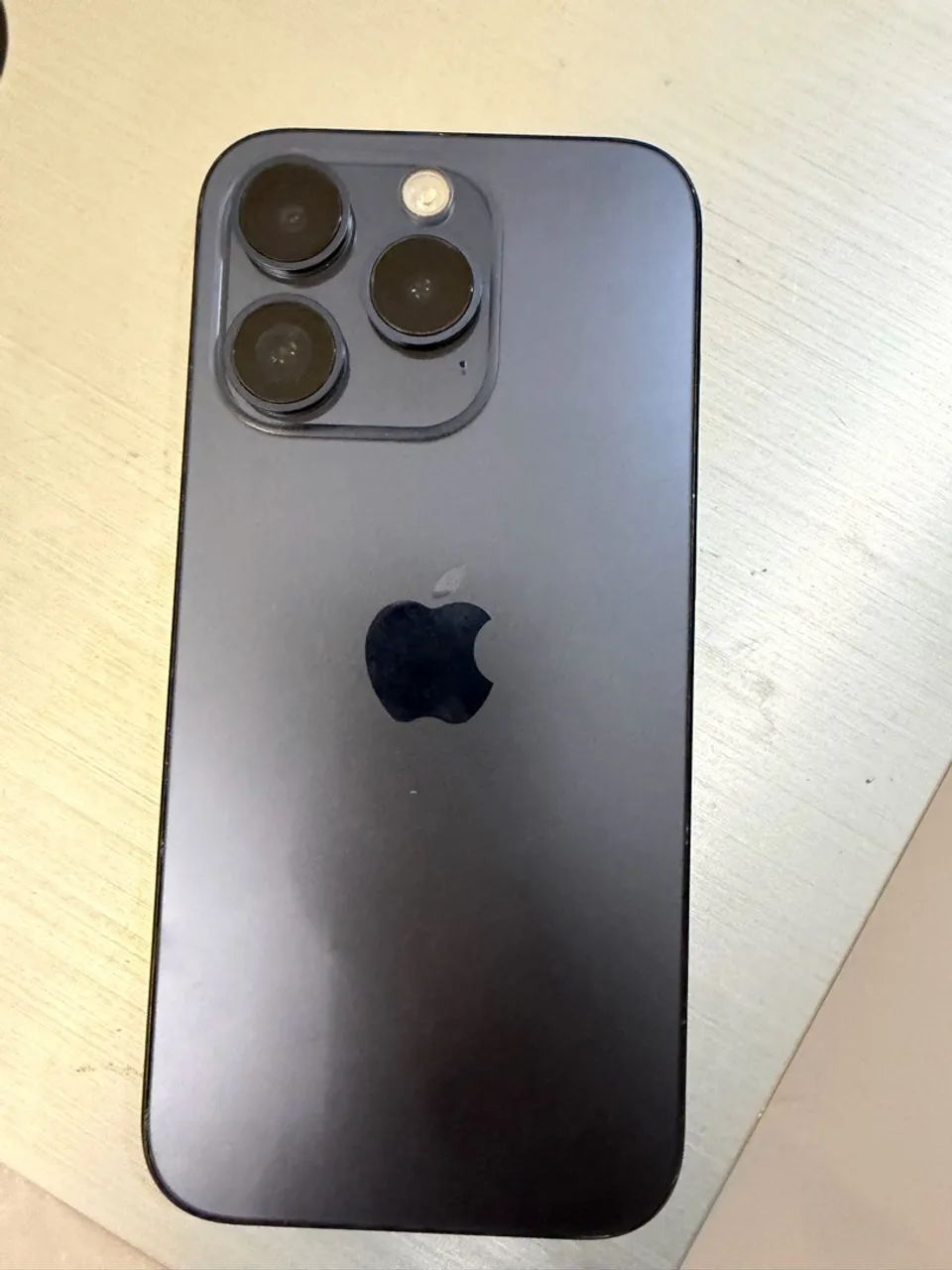 iPhone 15 Pro - Foto 2