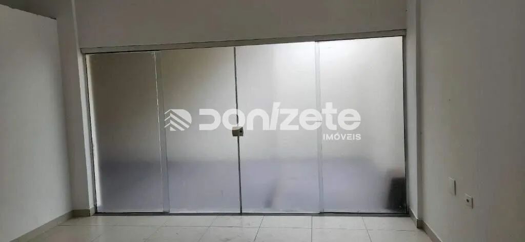 Salão Comercial Frente de 180 m² na Vila Gilda, Santo André  2 Vagas - Foto 4