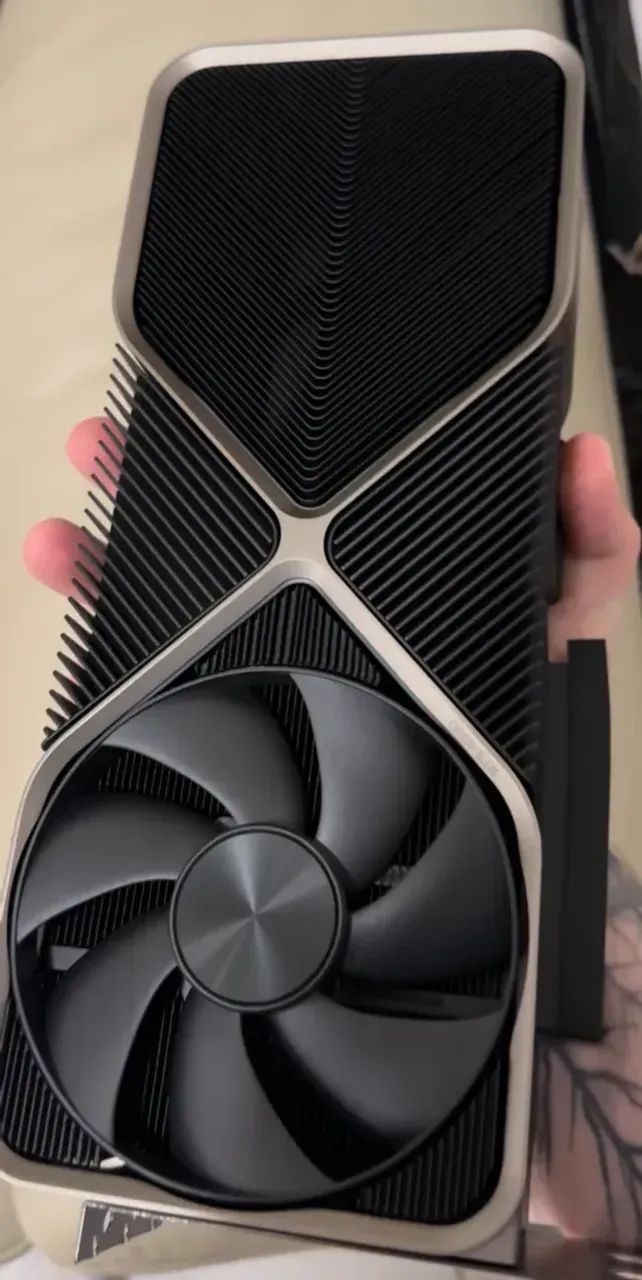 RTX 4090 Founders Edition (Anúncio com parcelamento em 10x sem juros) - Foto 4