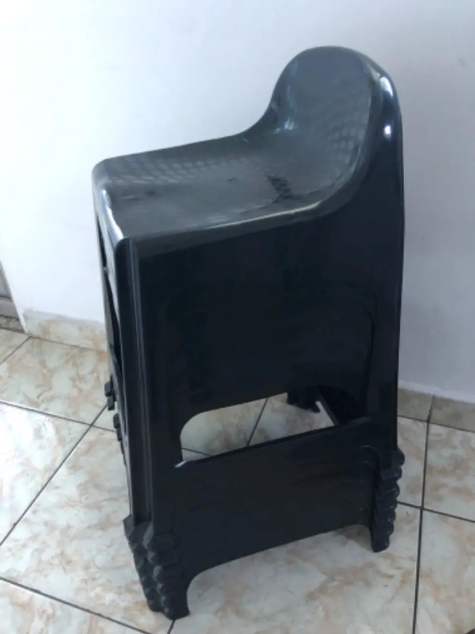 Mesa e cadeiras pl ásticas  - Foto 2