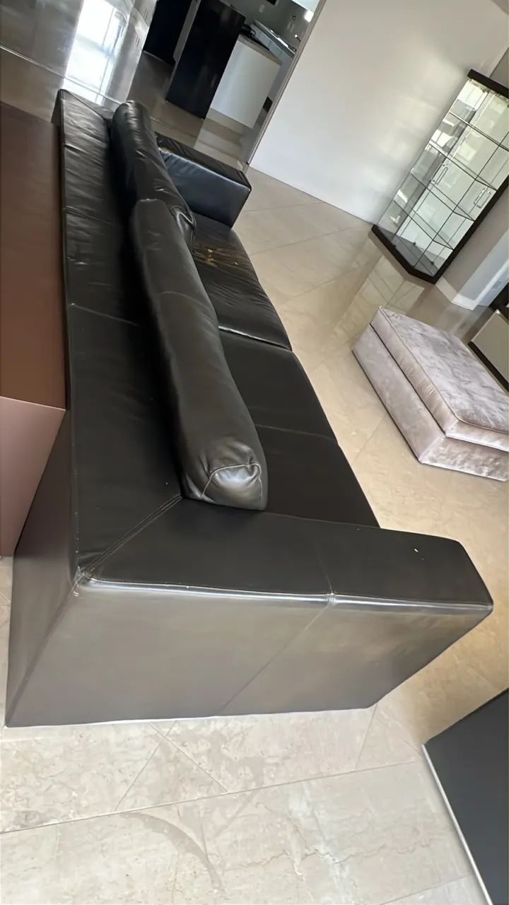Sofa couro 3 lugares - Foto 2