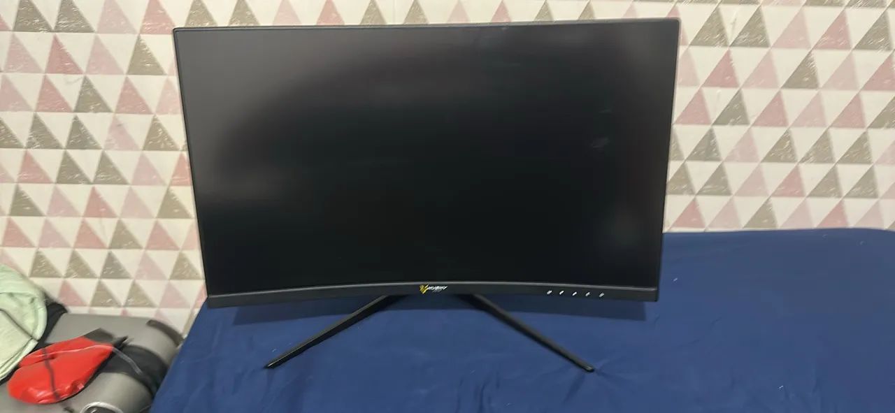 Monitor curvo Husky Stomr 165hz - Foto 4