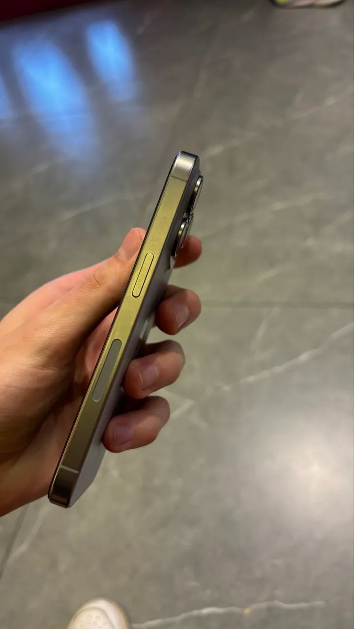 iPhone 15 pro 128gb titânio natural  - Foto 4