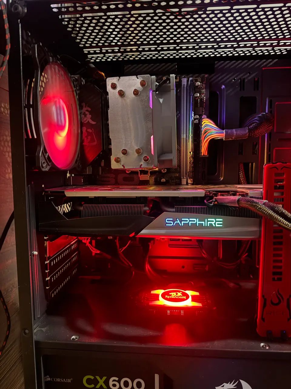 PC Gamer Ryzen 7 3700X + RX 5700 XT Nitro+ 8GB + 16GB Fury Beast